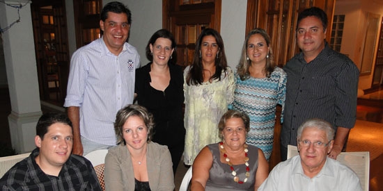 Grupo de amigos, Jorge Tavares e Marisa, Tiago e Regina, Júnior e Taisa, Meire Trajano, Luciene e Rildo Assunção, no nat do empresário Ismael Trajano 